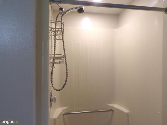 5915 PARKRIDGE LN, Alexandria, VA 22310