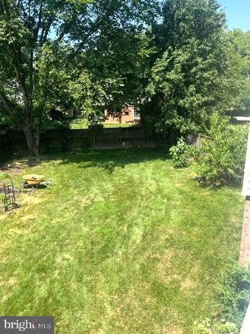 5915 PARKRIDGE LN, Alexandria, VA 22310
