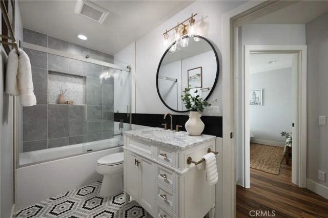 390 Deerfield, Irvine, CA 92606