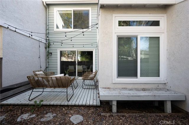 390 Deerfield, Irvine, CA 92606