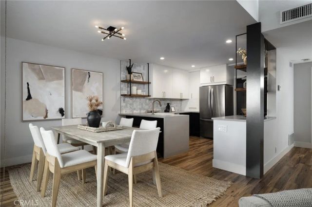 390 Deerfield, Irvine, CA 92606