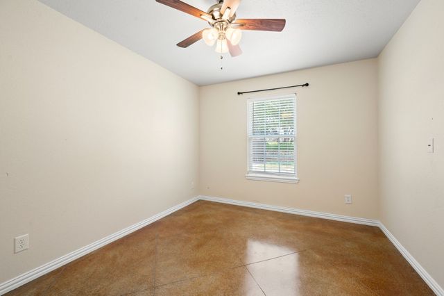 4000 Goliad Drive, Granbury, TX 76048