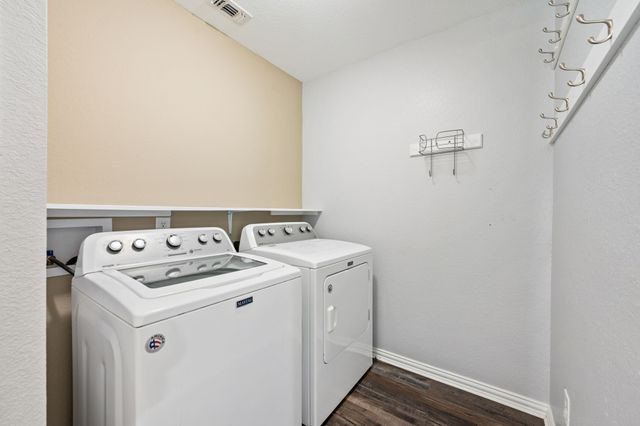 4000 Goliad Drive, Granbury, TX 76048