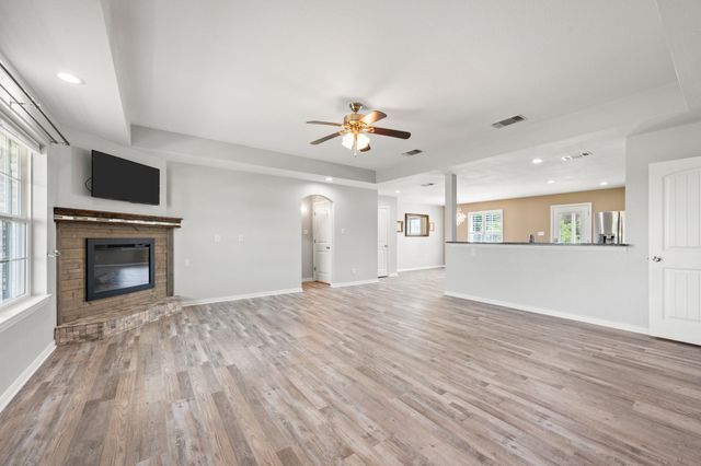 4000 Goliad Drive, Granbury, TX 76048