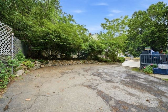722 Highland Ave, Malden, MA 02148