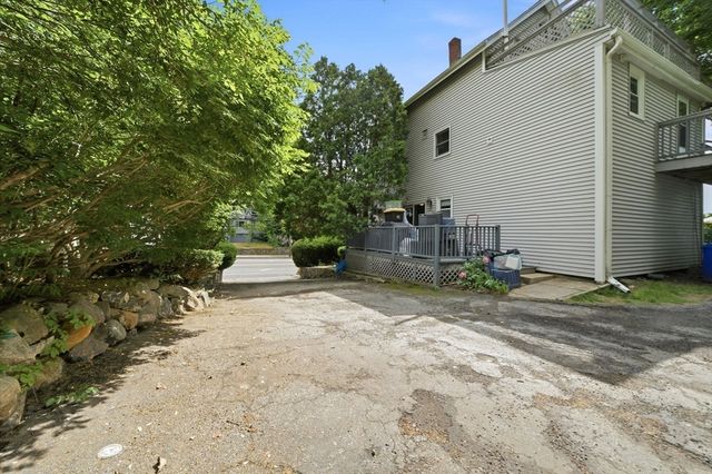 722 Highland Ave, Malden, MA 02148