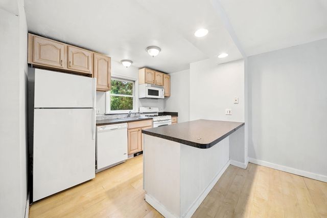 722 Highland Ave, Malden, MA 02148