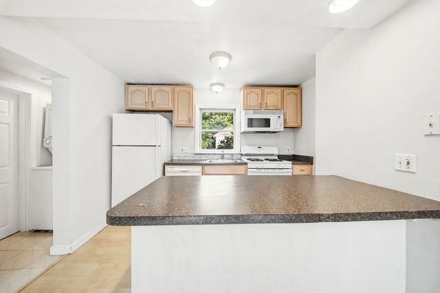722 Highland Ave, Malden, MA 02148