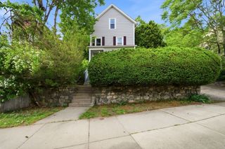 722 Highland Ave, Malden, MA 02148
