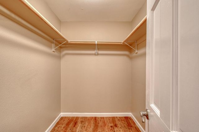 2700 Catalina DR B, Austin, TX 78741