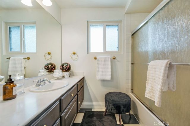 109 Cinnamon Ridge, Brea, CA 92821