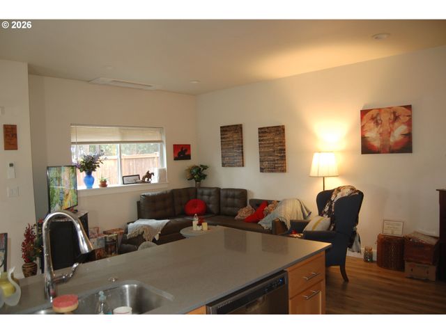 88558 JAMESON Way, Veneta, OR 97487