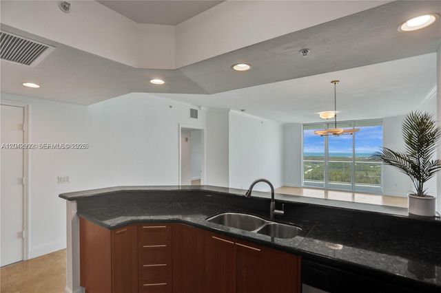 15051 Royal Oaks Lane 2603, North Miami, FL 33181