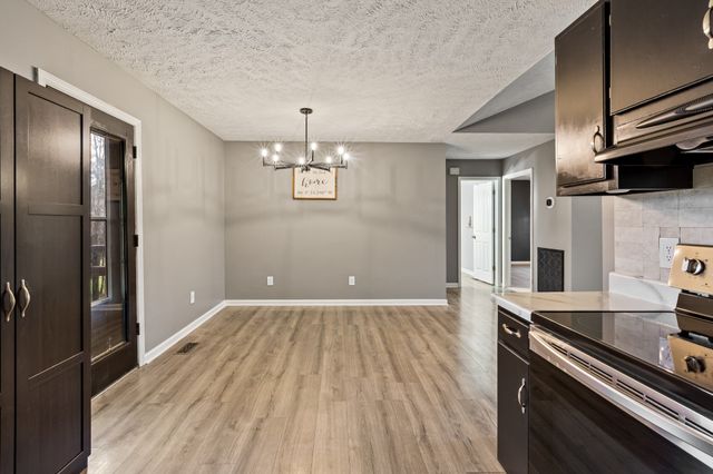 103 Hillview Dr, Woodbury, TN 37190