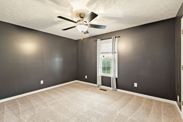 103 Hillview Dr, Woodbury, TN 37190