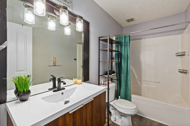 103 Hillview Dr, Woodbury, TN 37190