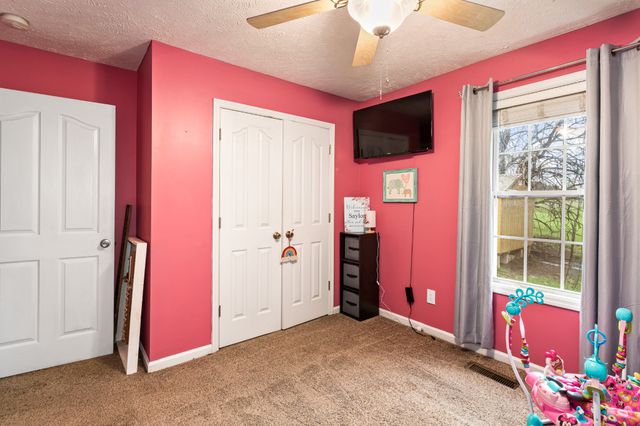 103 Hillview Dr, Woodbury, TN 37190