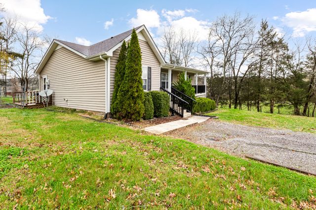 103 Hillview Dr, Woodbury, TN 37190