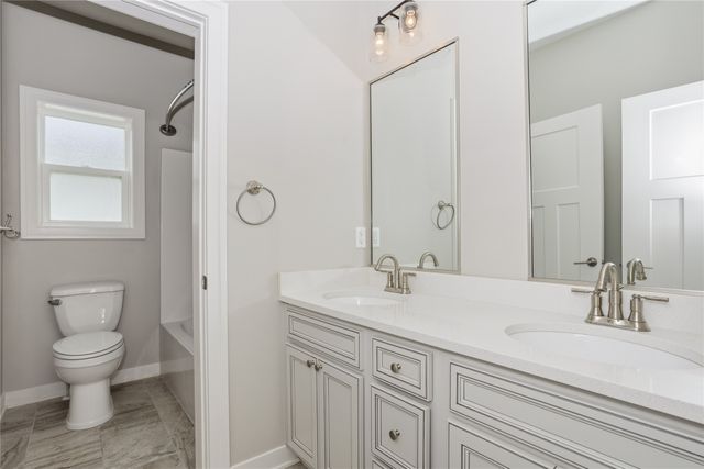 10922 Westport Drive, West Des Moines, IA 50266