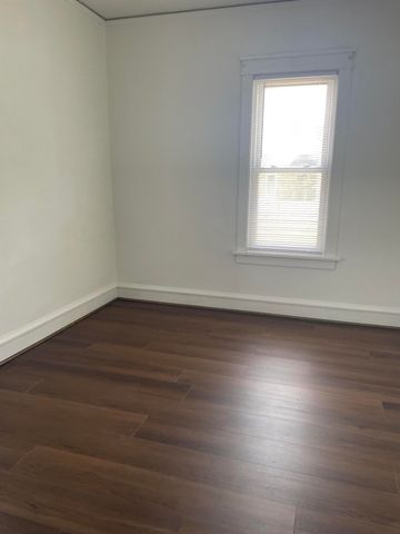 2006 Superior Avenue, Whiting, IN 46394