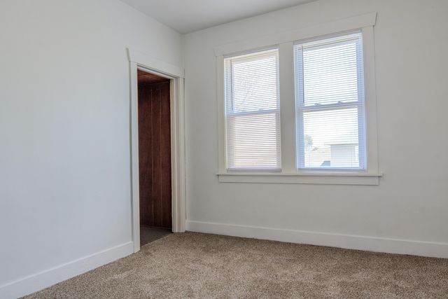 2006 Superior Avenue, Whiting, IN 46394