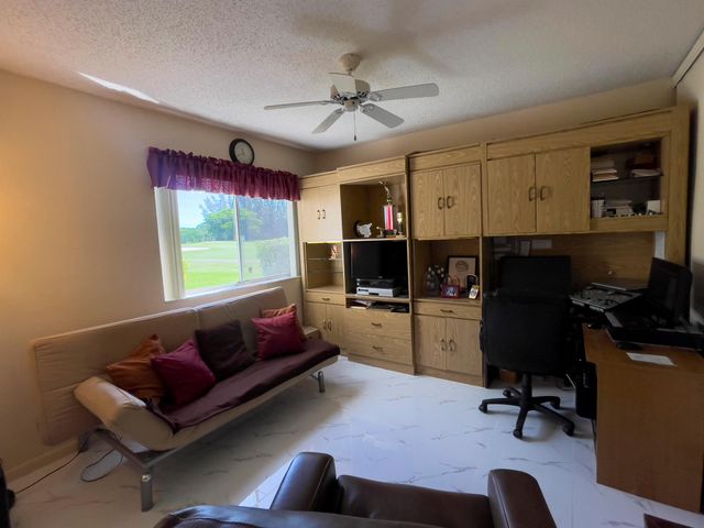 6768 10th Avenue N 115, Lake Worth, FL 33467