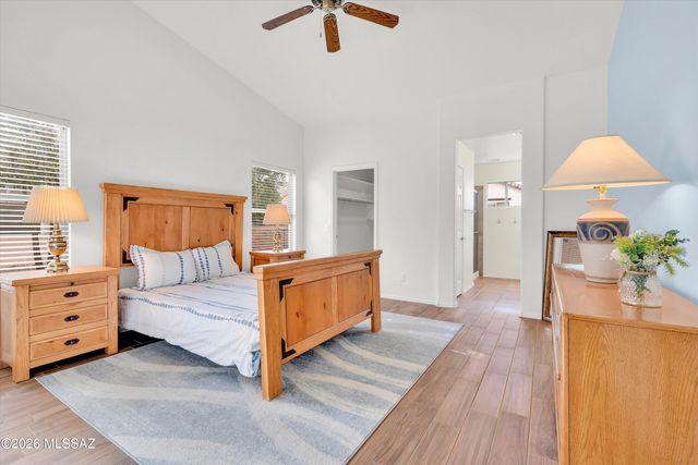 1908 E Cliff Swallow Trail, Green Valley, AZ 85614