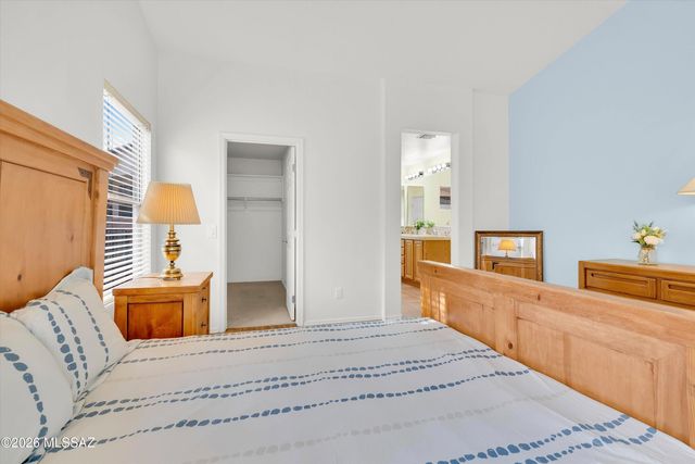 1908 E Cliff Swallow Trail, Green Valley, AZ 85614