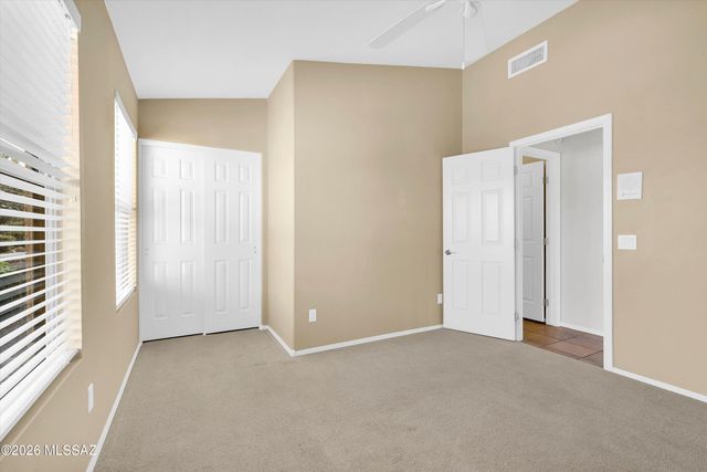 1908 E Cliff Swallow Trail, Green Valley, AZ 85614