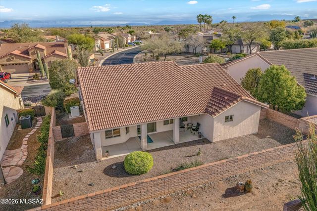 1908 E Cliff Swallow Trail, Green Valley, AZ 85614