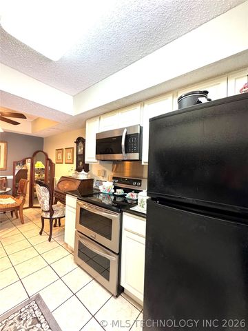 6371 S 80th East Avenue 6H, Tulsa, OK 74133