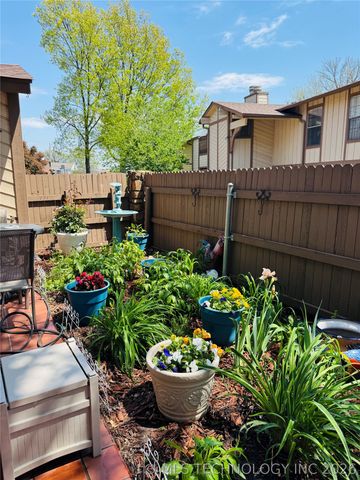 6371 S 80th East Avenue 6H, Tulsa, OK 74133