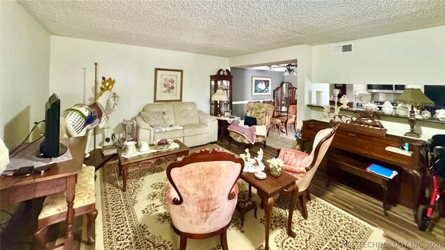 6371 S 80th East Avenue 6H, Tulsa, OK 74133