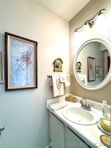 6371 S 80th East Avenue 6H, Tulsa, OK 74133