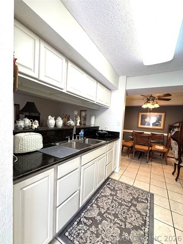 6371 S 80th East Avenue 6H, Tulsa, OK 74133