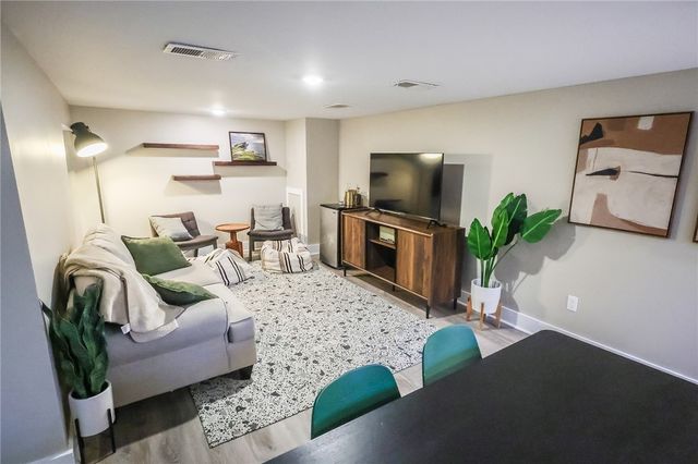 325 Faber Street, Reserve, PA 15214