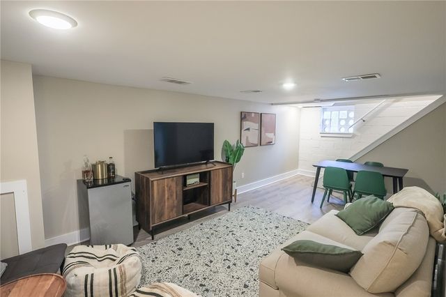 325 Faber Street, Reserve, PA 15214