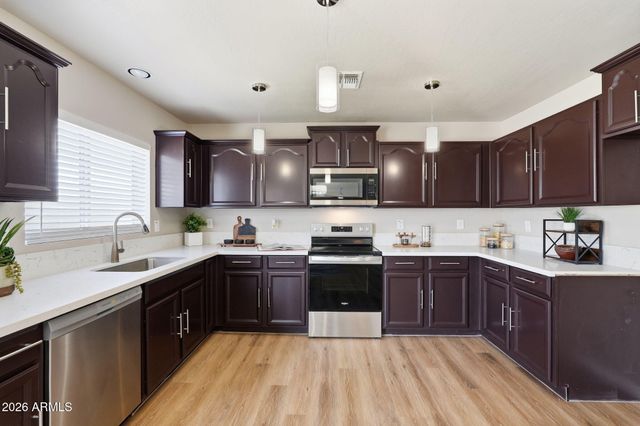 11534 W LONGLEY Lane, Youngtown, AZ 85363