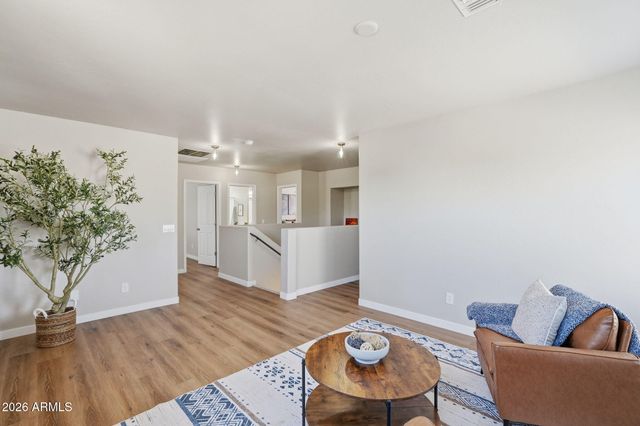 11534 W LONGLEY Lane, Youngtown, AZ 85363