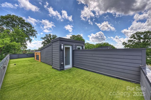 209 Coxe Avenue B, Charlotte, NC 28208