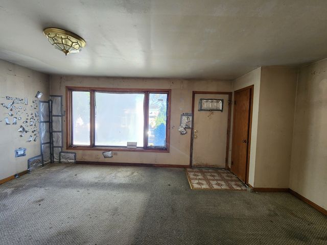 3905 W 71st Street, Chicago, IL 60629