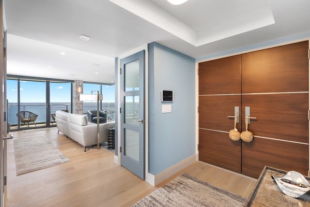 250 S Ocean Boulevard Penthouse F, Boca Raton, FL 33432