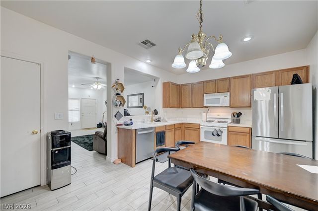 6837 Silver Eagle Avenue, Las Vegas, NV 89122