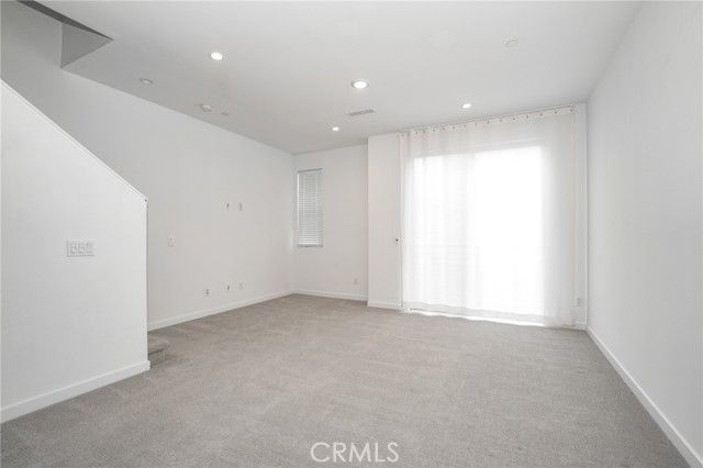 337 Placemark, Irvine, CA 92614