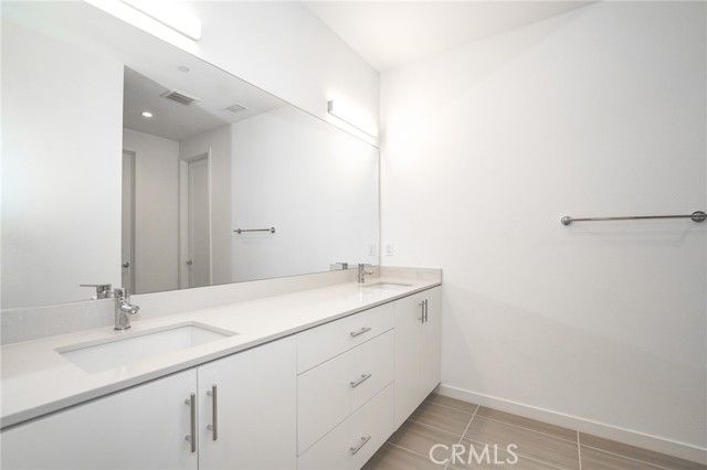 337 Placemark, Irvine, CA 92614