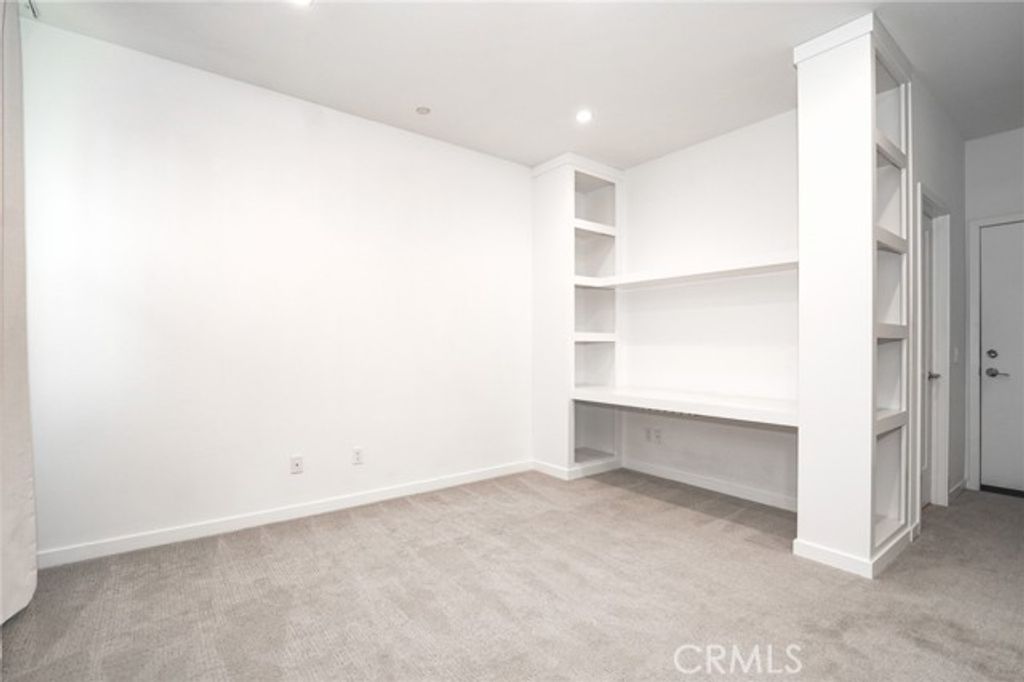 337 Placemark, Irvine, CA 92614