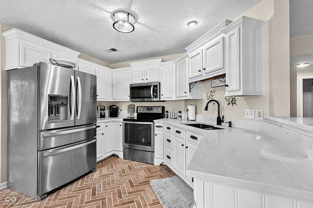 4838 Ashbrook Drive, Noblesville, IN 46062