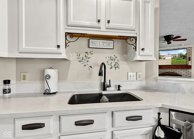 4838 Ashbrook Drive, Noblesville, IN 46062