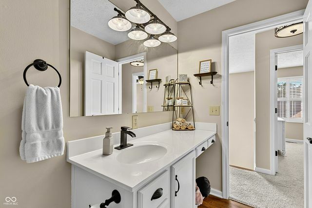 4838 Ashbrook Drive, Noblesville, IN 46062