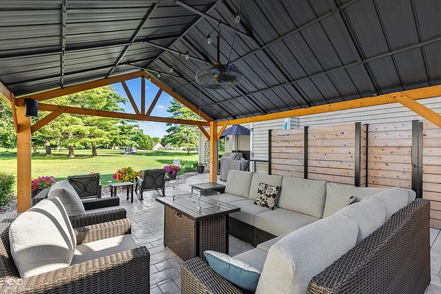 4838 Ashbrook Drive, Noblesville, IN 46062